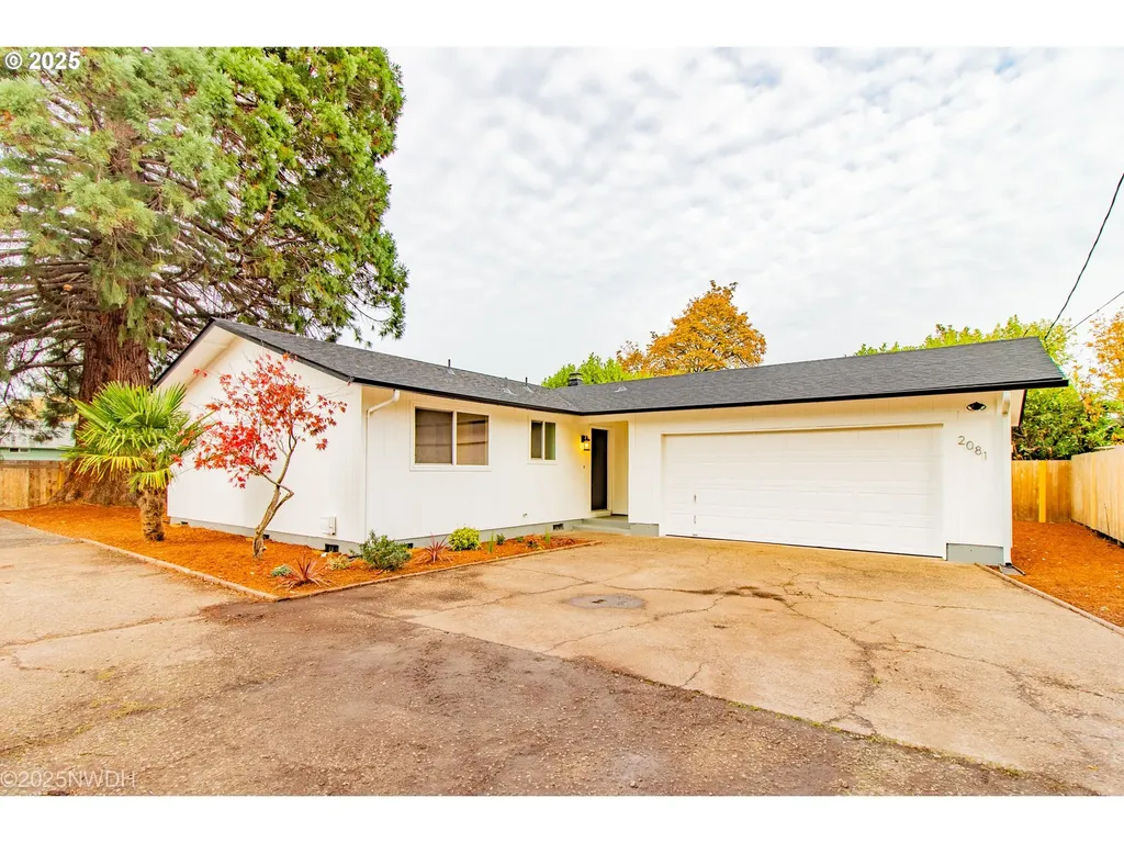 2081 Devos Street Eugene OR 97402