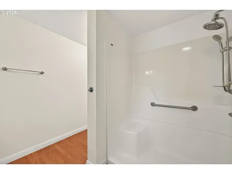 1335 SW Russ Lane Mcminnville OR 97128