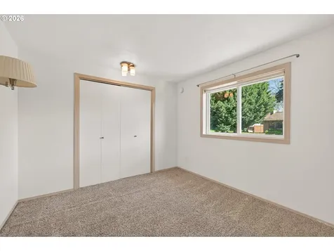 1335 SW Russ Lane Mcminnville OR 97128
