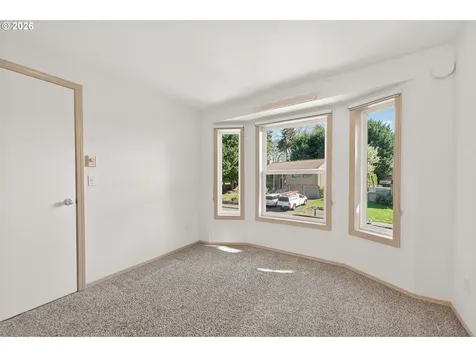 1335 SW Russ Lane Mcminnville OR 97128