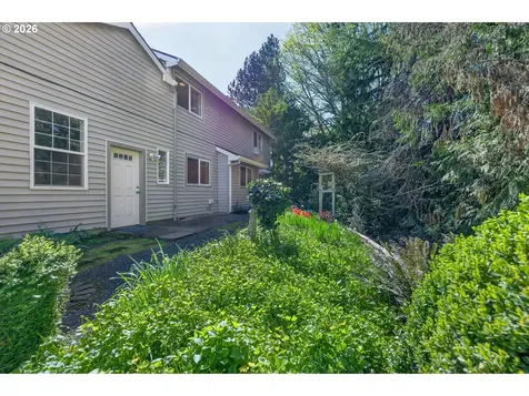 1335 SW Russ Lane Mcminnville OR 97128