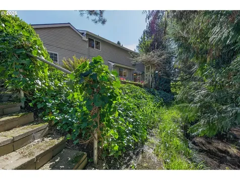 1335 SW Russ Lane Mcminnville OR 97128