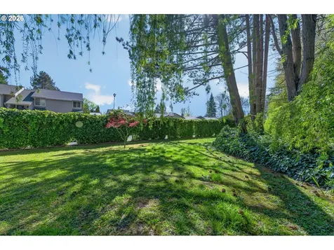 1335 SW Russ Lane Mcminnville OR 97128