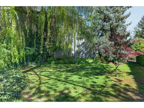 1335 SW Russ Lane Mcminnville OR 97128