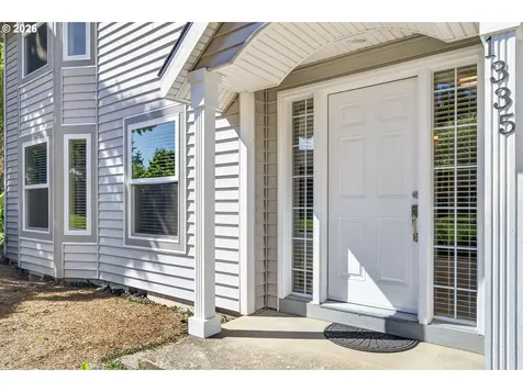 1335 SW Russ Lane Mcminnville OR 97128