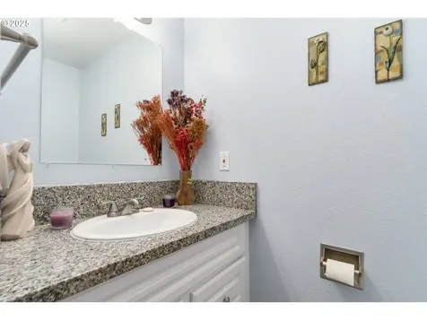2290 Corinthian Court Eugene OR 97405