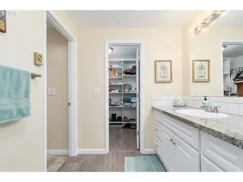2290 Corinthian Court Eugene OR 97405