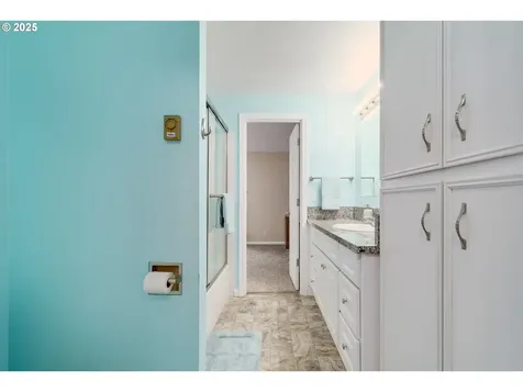 2290 Corinthian Court Eugene OR 97405