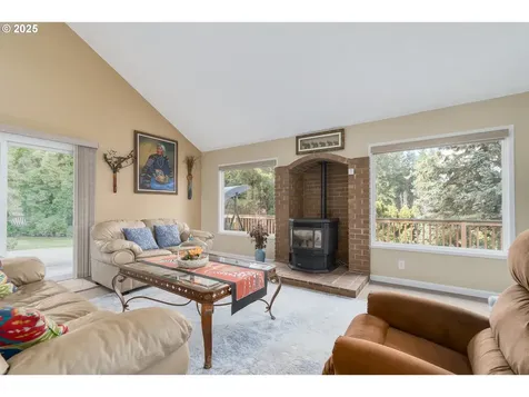 2290 Corinthian Court Eugene OR 97405