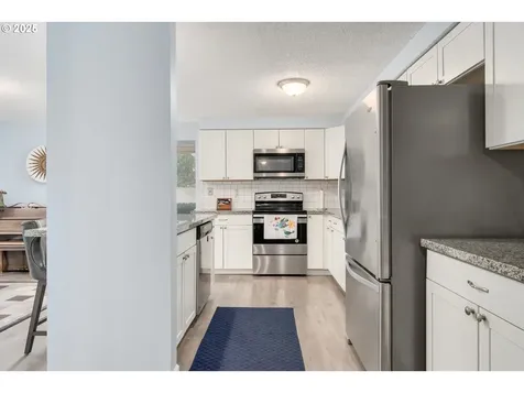 2290 Corinthian Court Eugene OR 97405
