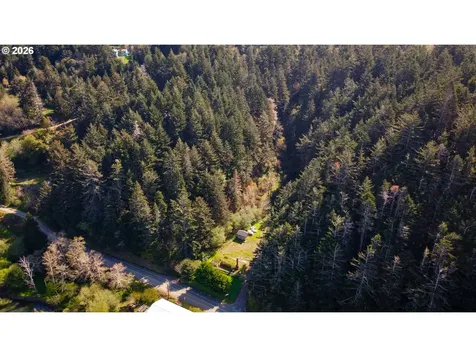 28515 Mateer Road Gold Beach OR 97444