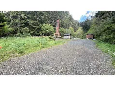 28515 Mateer Road Gold Beach OR 97444