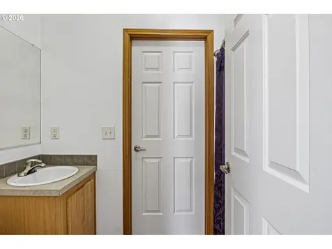 475 3rd Street Elkton OR 97436