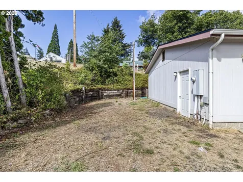 475 3rd Street Elkton OR 97436