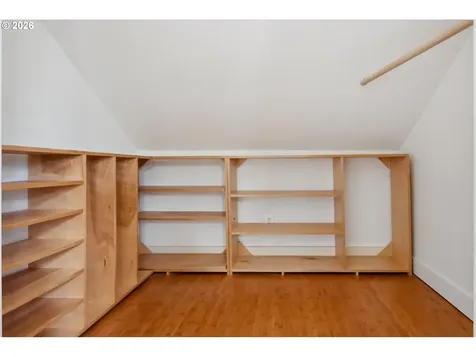 5624 NE Glisan Street Portland OR 97213