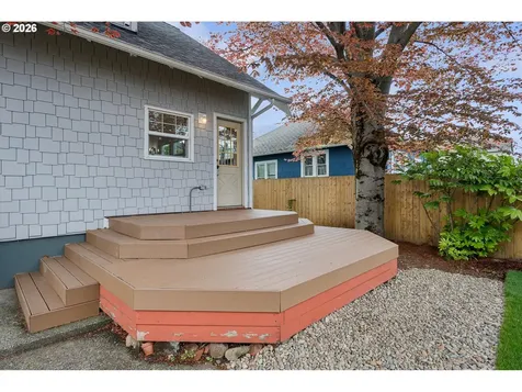 5624 NE Glisan Street Portland OR 97213