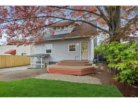 5624 NE Glisan Street Portland OR 97213