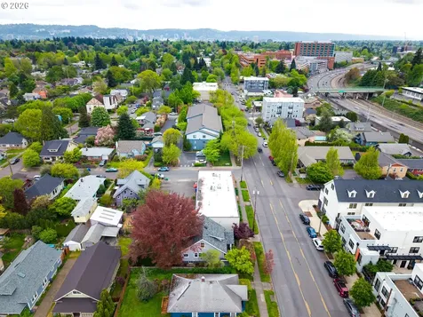 5624 NE Glisan Street Portland OR 97213