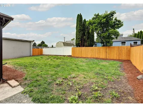 203 SE Roake Avenue Castle Rock WA 98611
