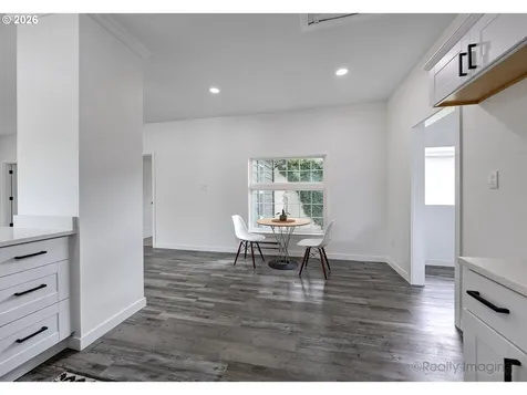 203 SE Roake Avenue Castle Rock WA 98611