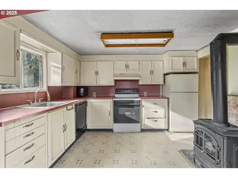 9355 SW Capitol Highway Portland OR 97219