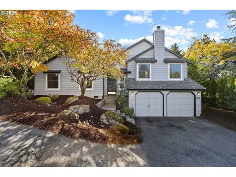 8708 SW 62nd Avenue Portland OR 97219