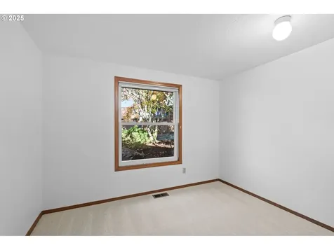 8708 SW 62nd Avenue Portland OR 97219
