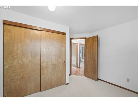 8708 SW 62nd Avenue Portland OR 97219