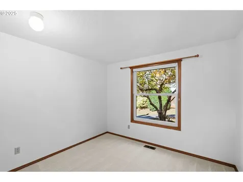 8708 SW 62nd Avenue Portland OR 97219