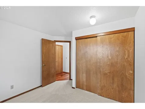 8708 SW 62nd Avenue Portland OR 97219