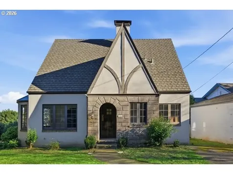 7202 S Corbett Avenue Portland OR 97219