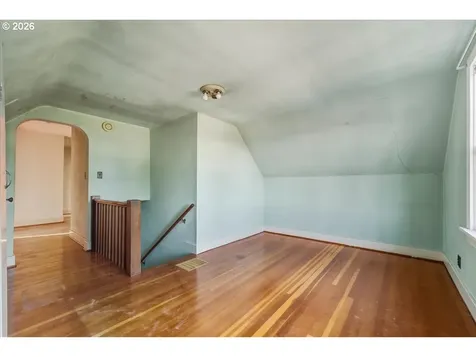 7202 S Corbett Avenue Portland OR 97219