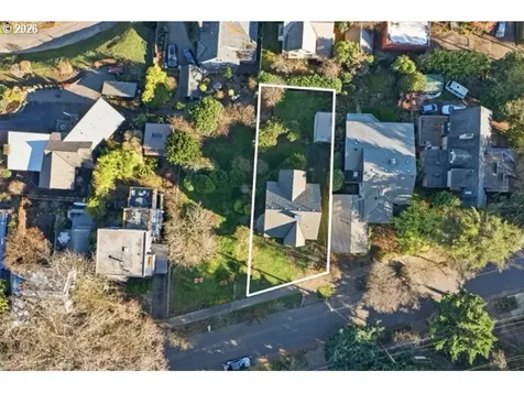 7202 S Corbett Avenue Portland OR 97219