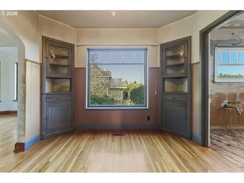 7202 S Corbett Avenue Portland OR 97219