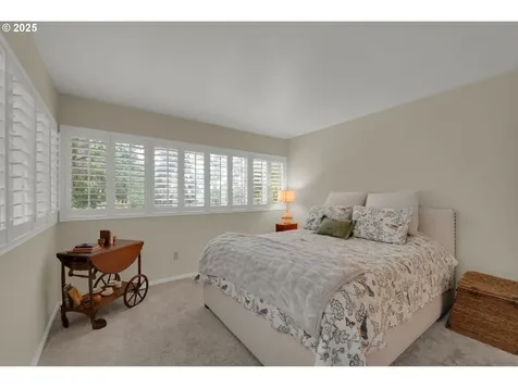 3780 Vine Maple Street Eugene OR 97405