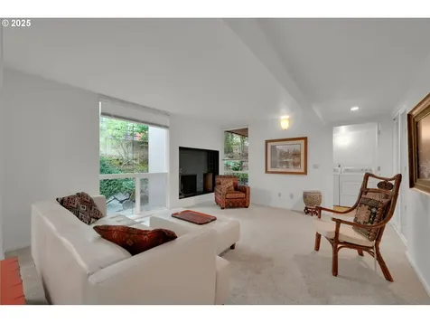 3780 Vine Maple Street Eugene OR 97405