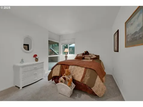 3780 Vine Maple Street Eugene OR 97405