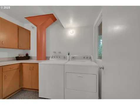 3780 Vine Maple Street Eugene OR 97405