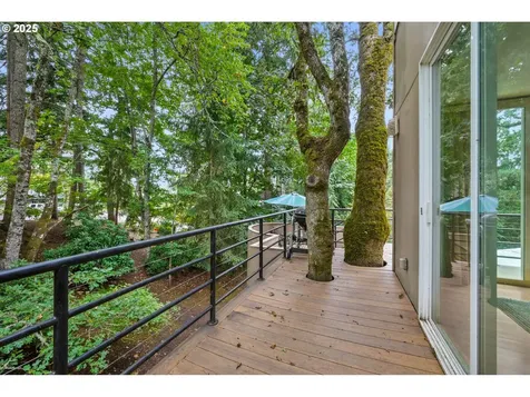 3780 Vine Maple Street Eugene OR 97405