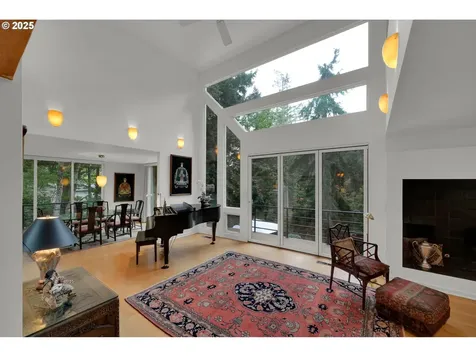 3780 Vine Maple Street Eugene OR 97405