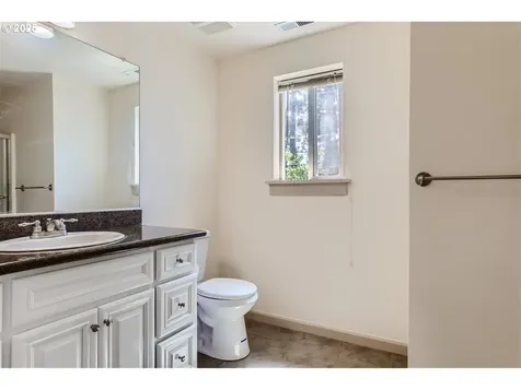 6129 SE Flavel Street Portland OR 97206