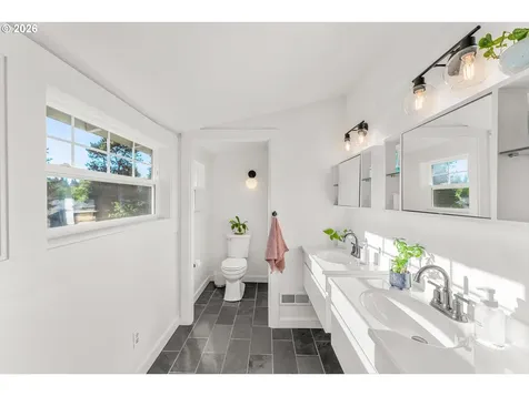 9400 SW 80th Avenue Portland OR 97223