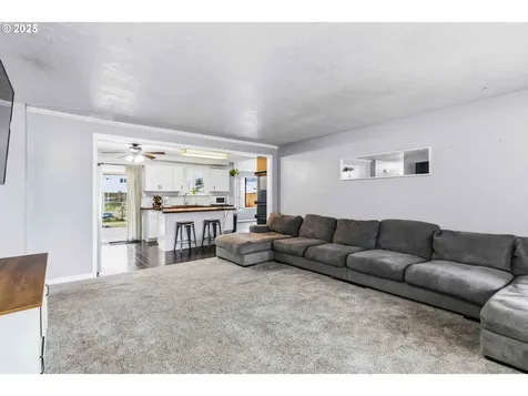2323 48th Avenue Longview WA 98632