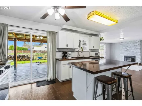 2323 48th Avenue Longview WA 98632