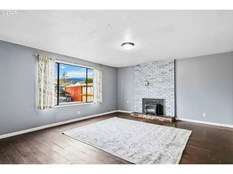2323 48th Avenue Longview WA 98632
