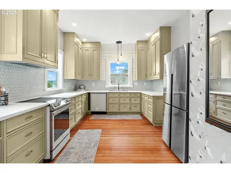 1105 Washington Street Oregon City OR 97045