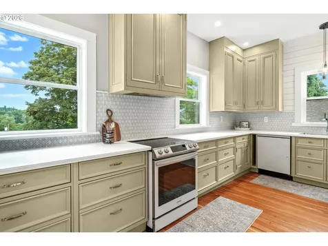 1105 Washington Street Oregon City OR 97045