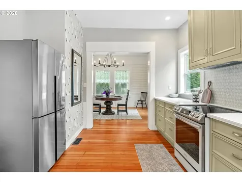1105 Washington Street Oregon City OR 97045