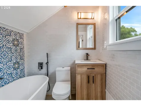 1105 Washington Street Oregon City OR 97045