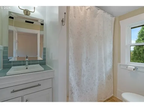 1105 Washington Street Oregon City OR 97045